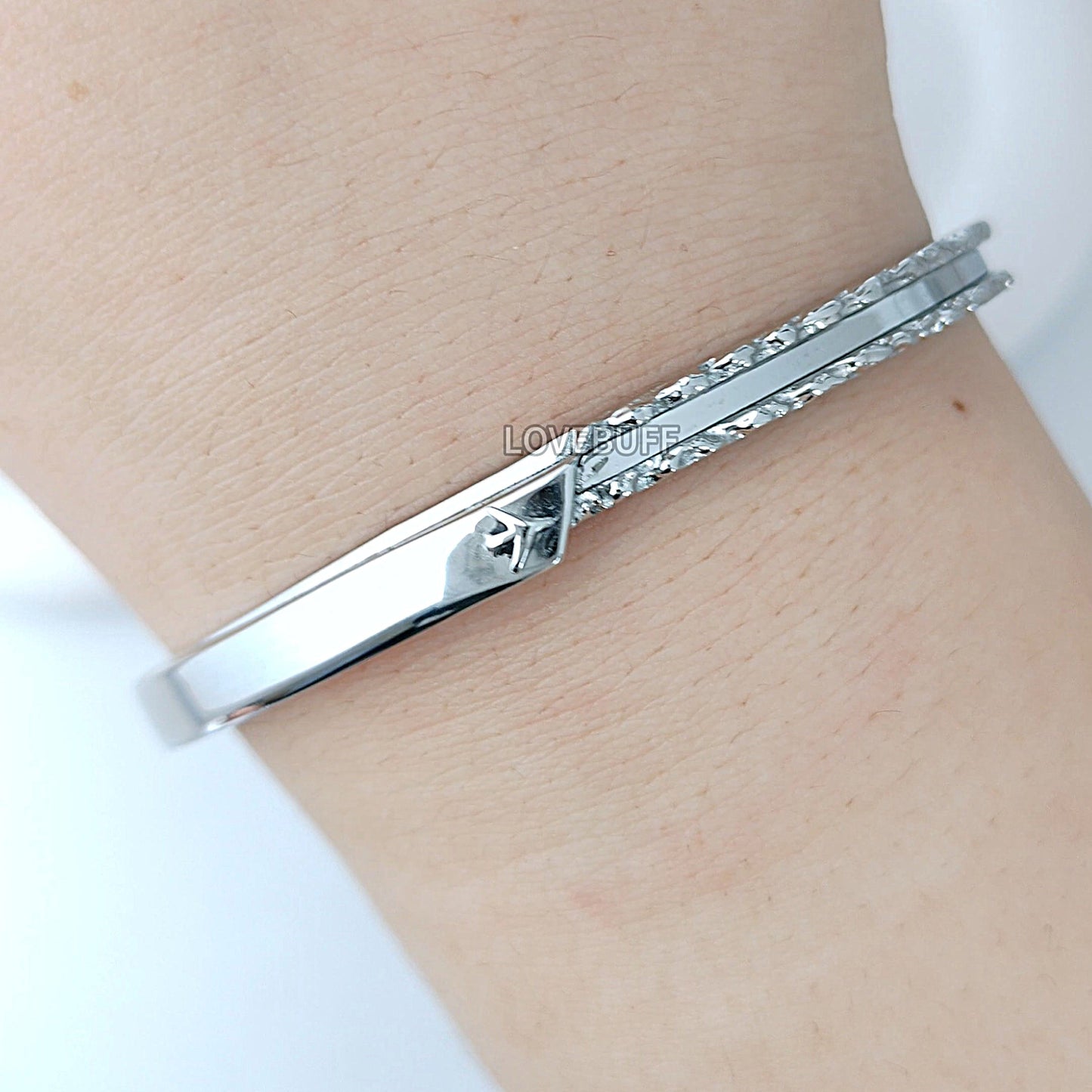 LOVEBUFF LAD Caleb Affinity 100 Ring Inspired Airplane Bracelet