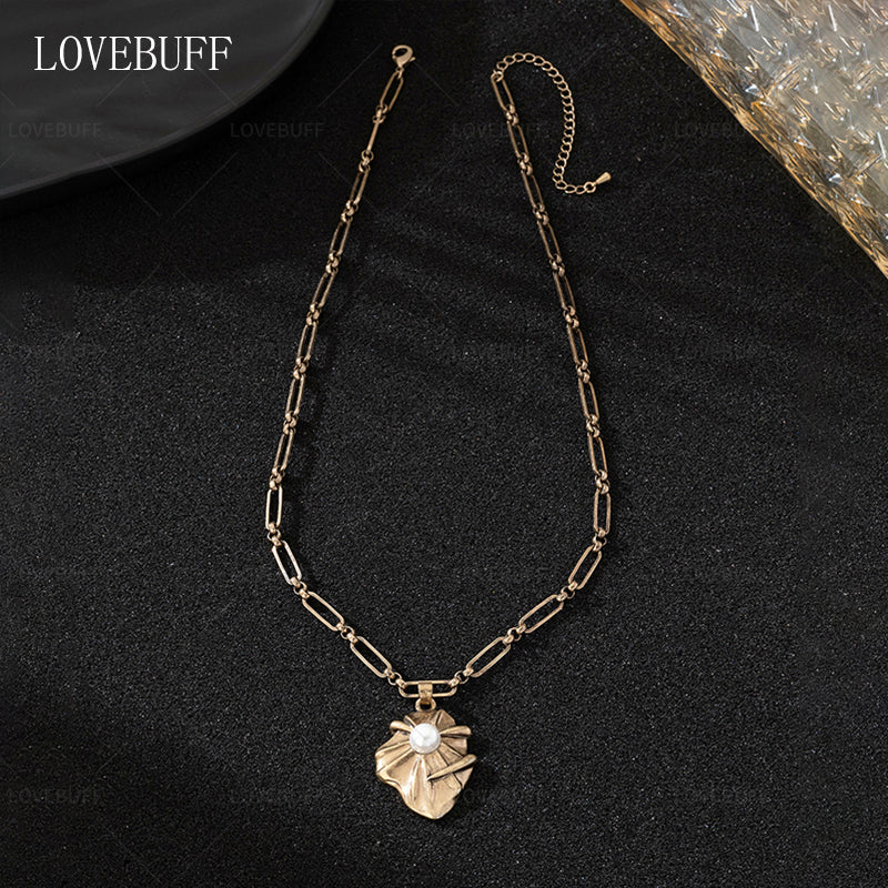 LOVEBUFF Love And Deepspace Sylus Mephisto Crow Claw Impression Heart Shape Pendant Necklace