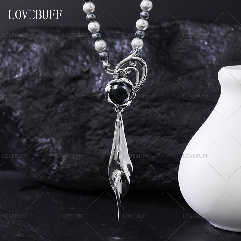 LOVEBUFF LAD Spring and Flowers Caleb Floating Floraletter Beaded Necklace