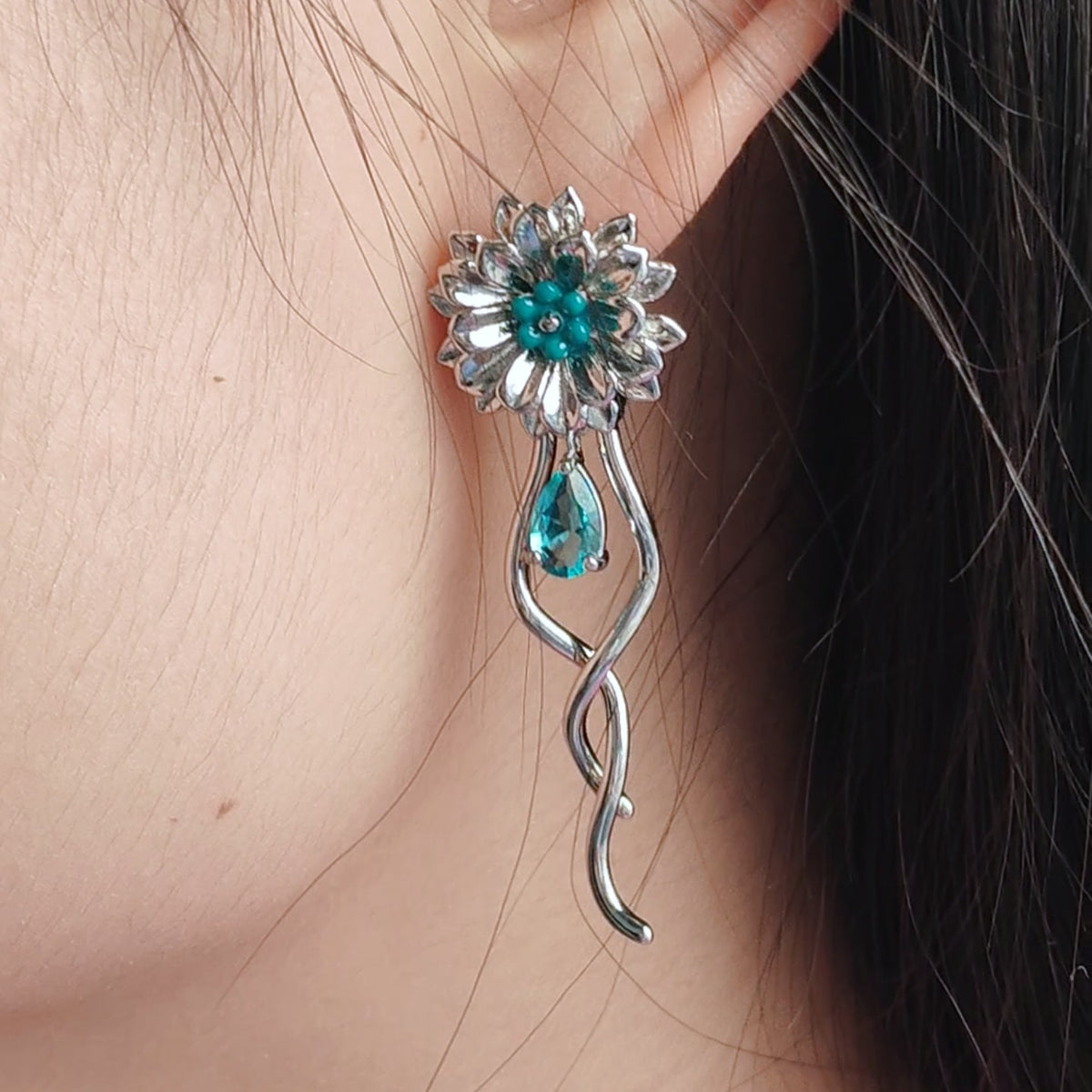 Light and Night Sariel Tan Yue Qing Zhi Epiphyllum Oxypetalum Earrings